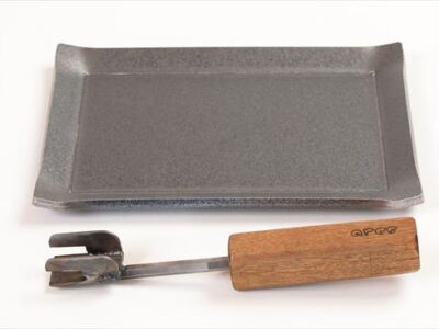 Arcs育鉄L-T６＋木製ハンドル / シーズニング不要なアウトドア鉄板